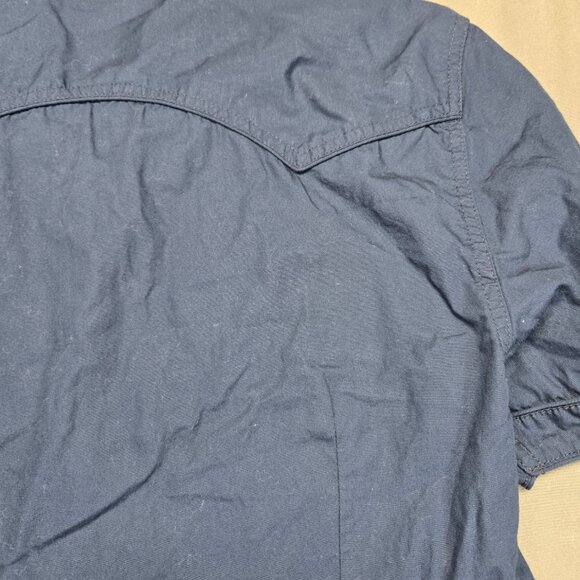 GUESS Men’s Blue Short Sleeve Button Up Shirt Size M - Picture 12 of 13